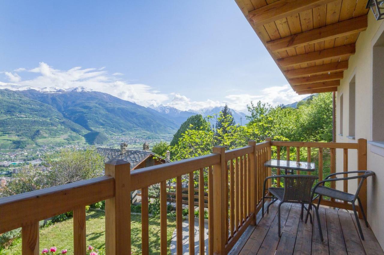 La Casa Di Alfredo E Virginia Lägenhet Aosta Exteriör bild