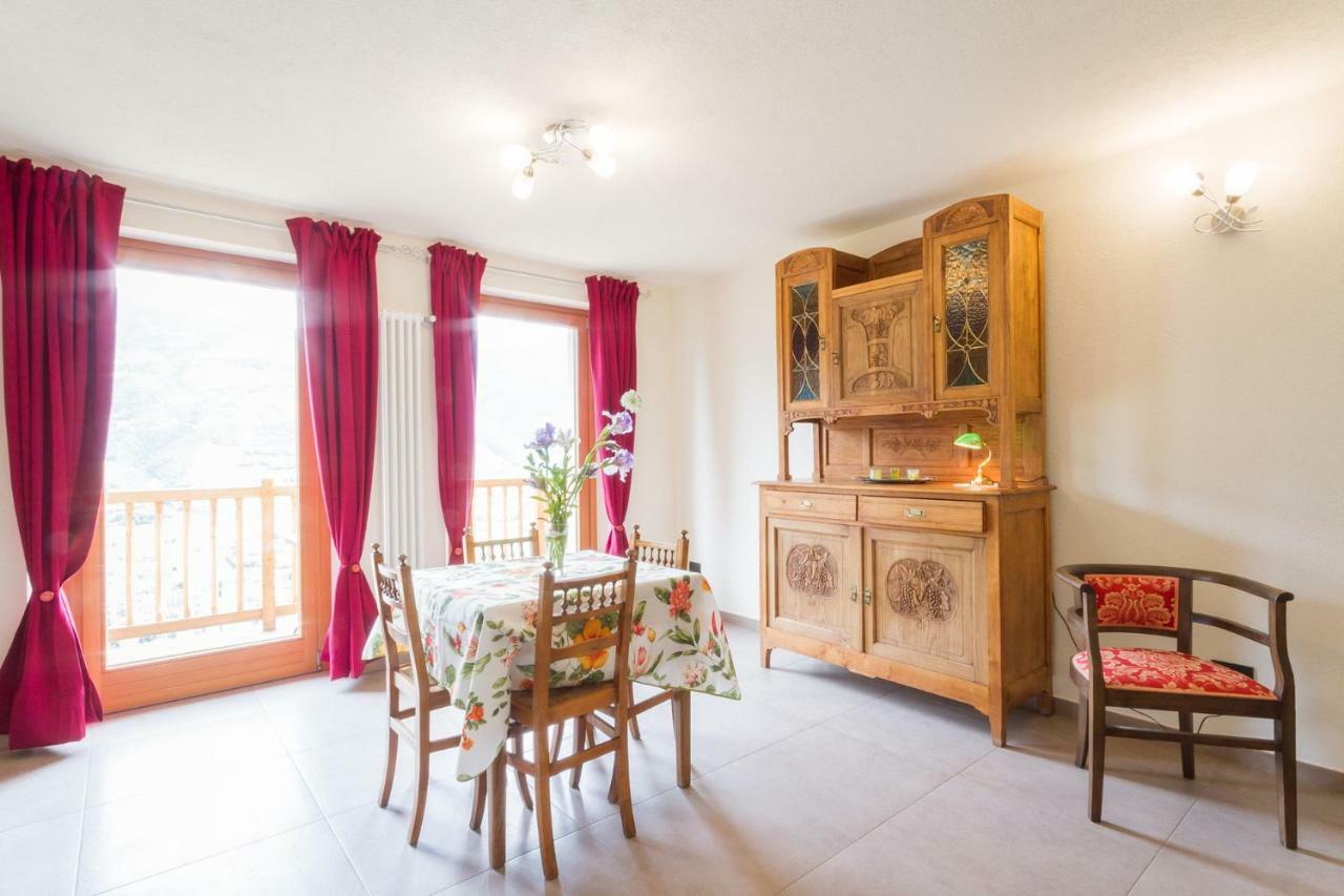 La Casa Di Alfredo E Virginia Lägenhet Aosta Exteriör bild