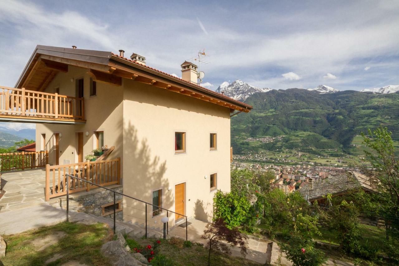 La Casa Di Alfredo E Virginia Lägenhet Aosta Exteriör bild